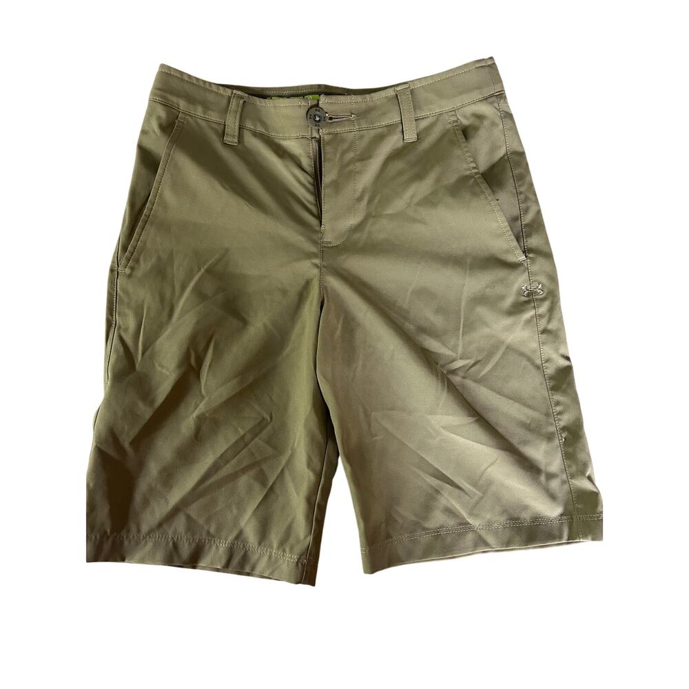 Under Armour khaki Shorts size medium
